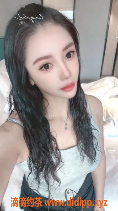 武汉楼凤-硚口艺名冰冰，400元半套服务