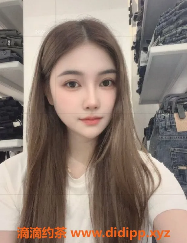 重庆楼凤资源信息,渝北丽娜，26岁165/51，C罩杯全套服务