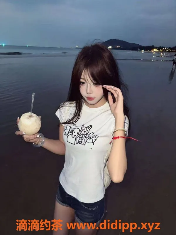 广州楼凤-番禺嫩妹梦溪，700元体验非凡服务