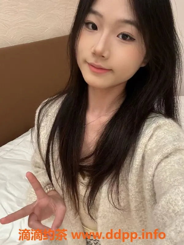 广州楼凤-白云婉婉，19岁165cm，茶水费实惠