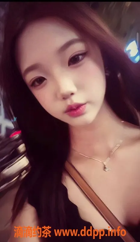 成都楼凤资源信息,锦江区嫩妹七七，身材苗条89斤，服务态度极佳