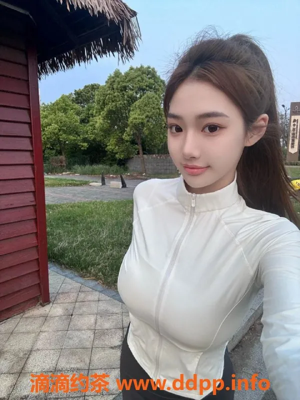 广州楼凤-天河南雪20岁新生，165高挑，精彩夜课等你来体验