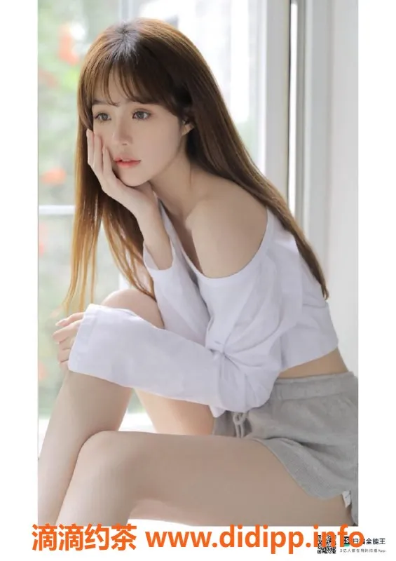 赣州楼凤-18岁秋秋，168cm超清纯妹子，700元开启共浴之旅