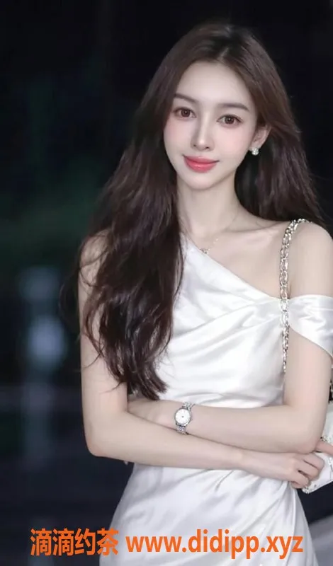 成都楼凤-武侯区潞潞，身材完美的御姐体验