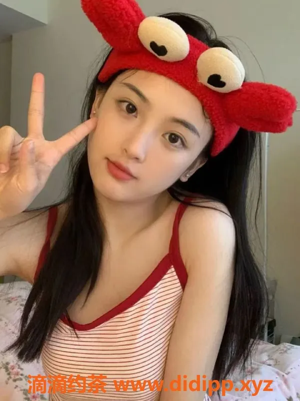 广州楼凤-天河甜妹小阿香，23岁，包夜仅1600元