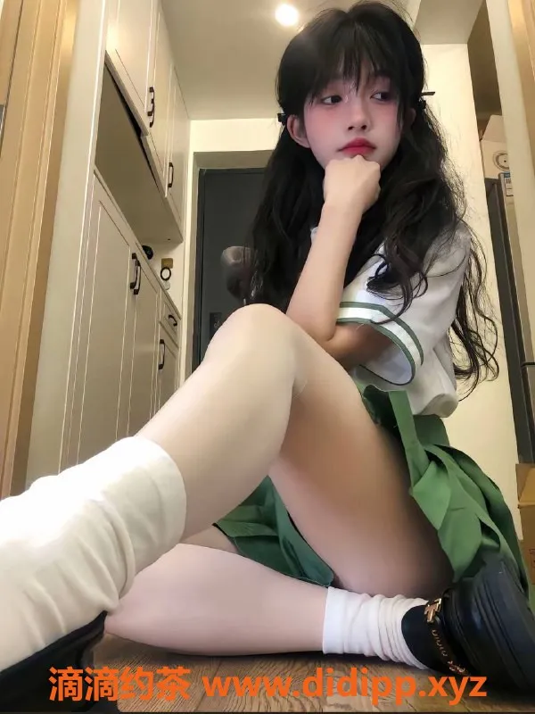 嘉兴楼凤-嘉兴美雪，嫩妹168身材，懂照顾