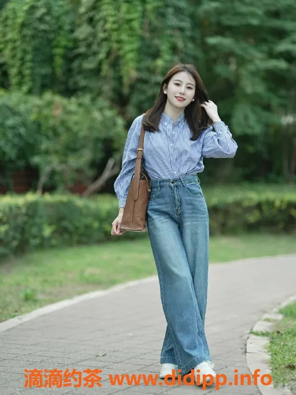 北京楼凤-朝阳十里堡宛瑜，99年生166高98重