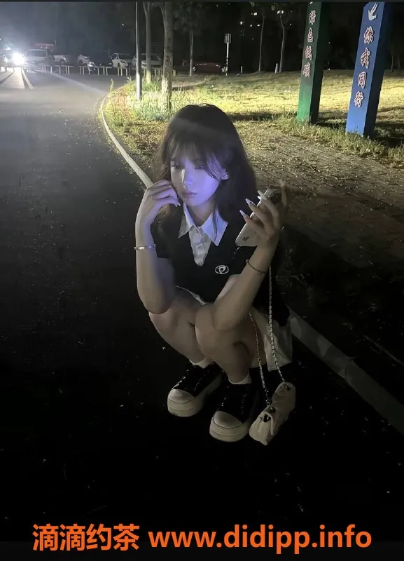 嘉兴楼凤-嘉兴嫩妹草莓🍓，164身高82体重，调教欢迎