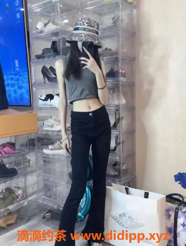 昆明楼凤资源信息,西山区昭昭，700P共浴舌吻，69服务