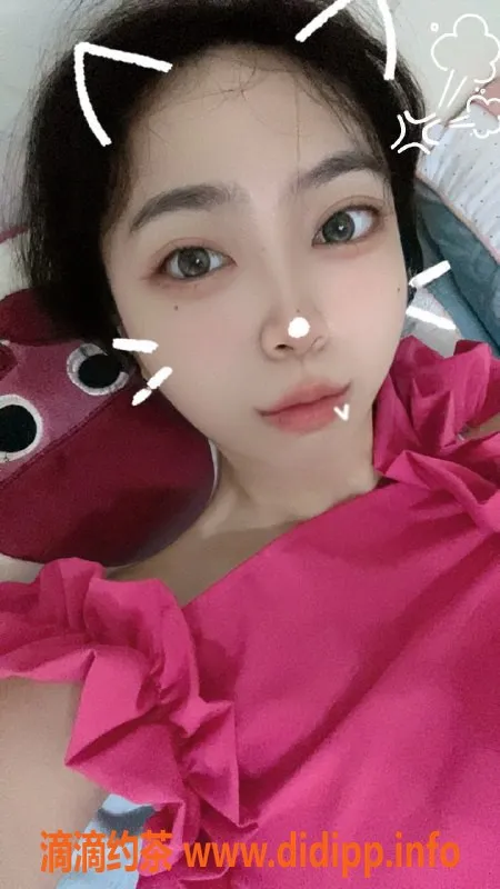 成都楼凤-武侯区桃桃，嫩妹学生，身材不错，服务热情