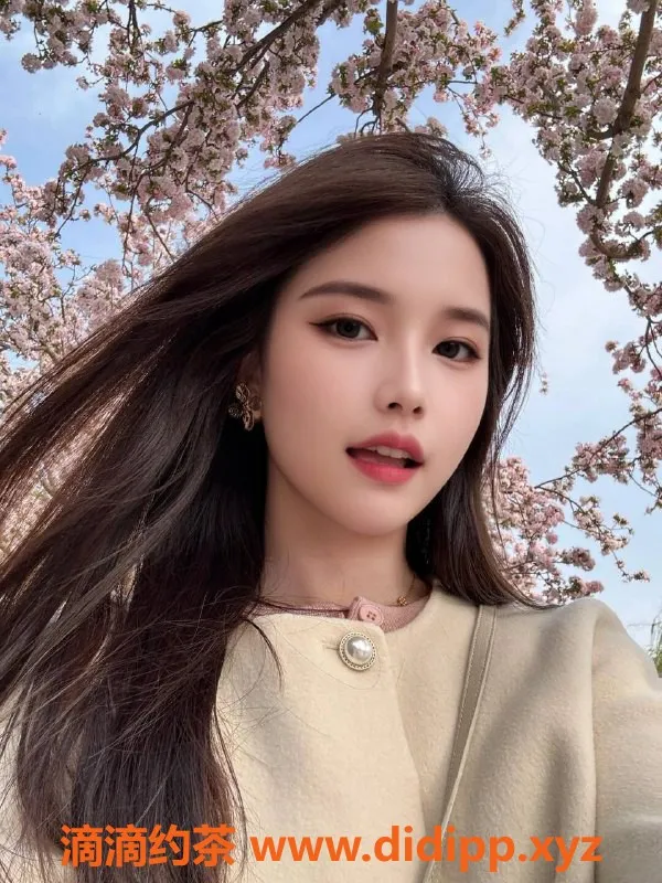 北京楼凤-朝阳三里屯乖巧可爱诗艺，163高95身材