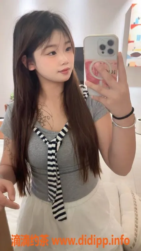 杭州楼凤-上城区桃子，700元超值嫩妹服务