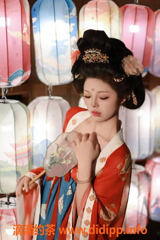 杭州楼凤-钱塘区嫩妹阿狸，800元起，情趣陪浴服务