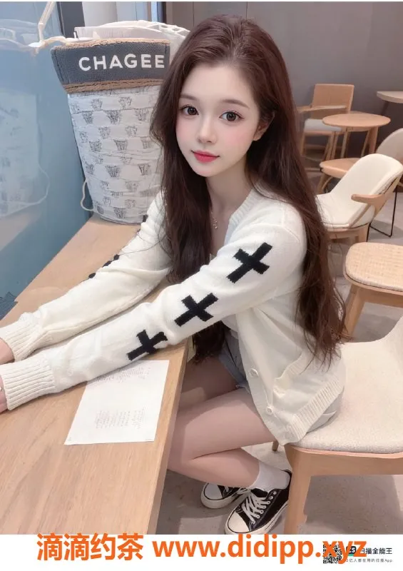 赣州楼凤-22岁多多，白嫩肤，165cm，极品服务等你来体验！