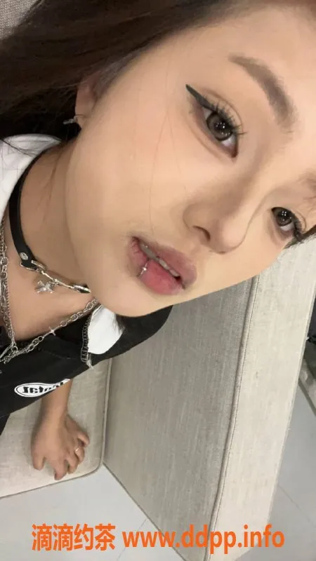 杭州楼凤资源信息,钱塘区阿狸，800P嫩妹陪浴服务！