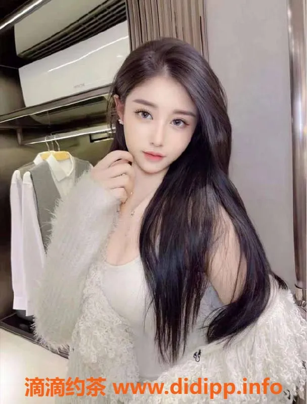 乌鲁木齐楼凤-02年大美女神，173高挑，95斤，C罩杯，热情主动