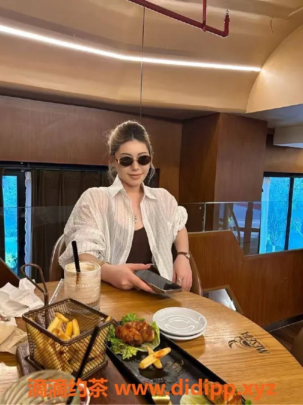 乌鲁木齐楼凤资源信息,可爱学生白小纯，身高173，体重100，C罩杯