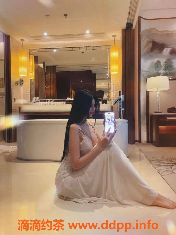 乌鲁木齐楼凤-175cm火辣模特，50斤健身教练服务