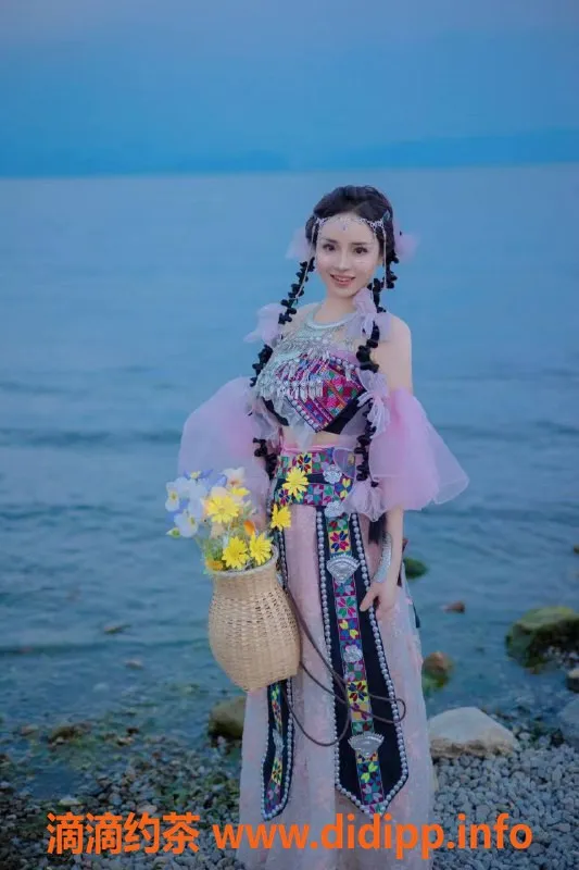 昆明楼凤-大理薇薇，600元随叫随到，陪浴服务极品