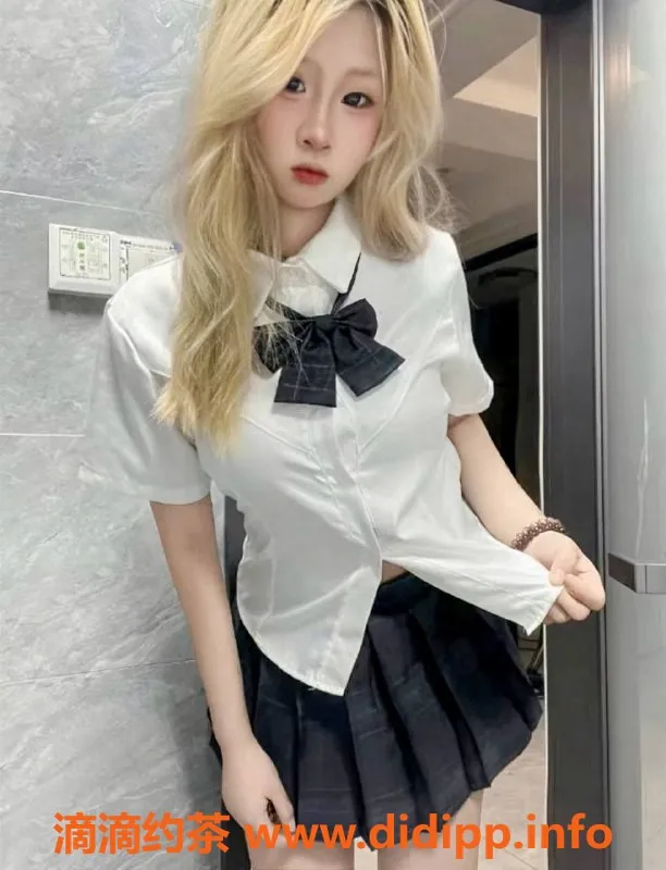 宁波上门服务-海曙区芬芬：天然白虎，身高大，服务多