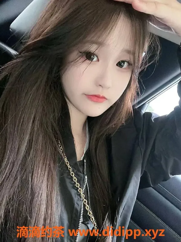 成都楼凤-成都兼职妹西瓜，173cm大长腿，600元一次