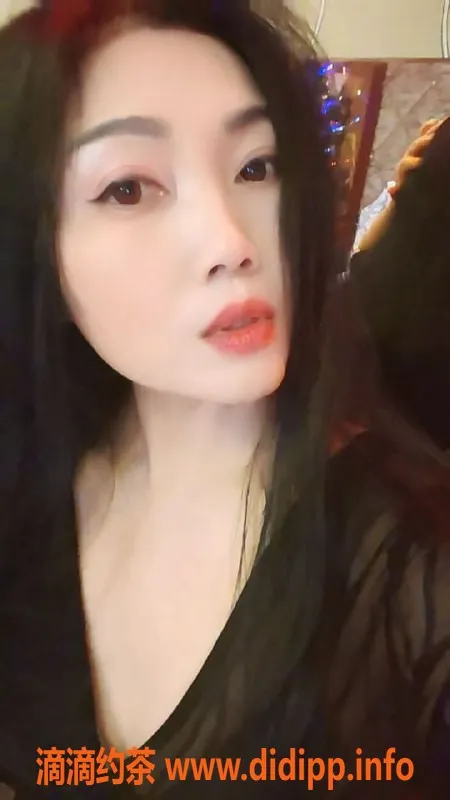 南昌楼凤资源信息,西湖熟女红红，29岁E罩杯，诱惑服务600起