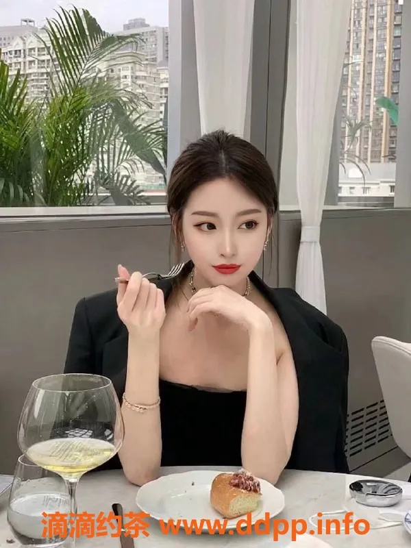 广州楼凤-天河露思，1300p，身材火辣，服务超赞！