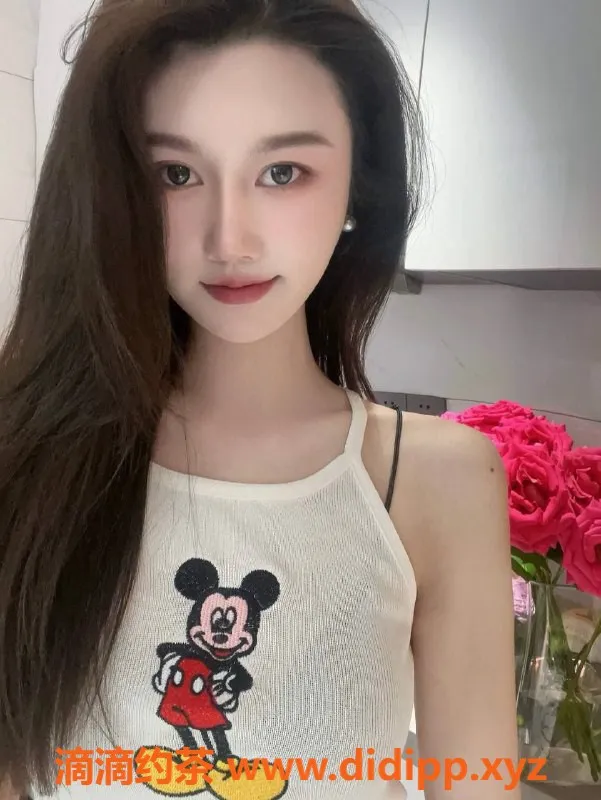 广州楼凤-南海区柠檬，颜值御姐，800元舌吻服务