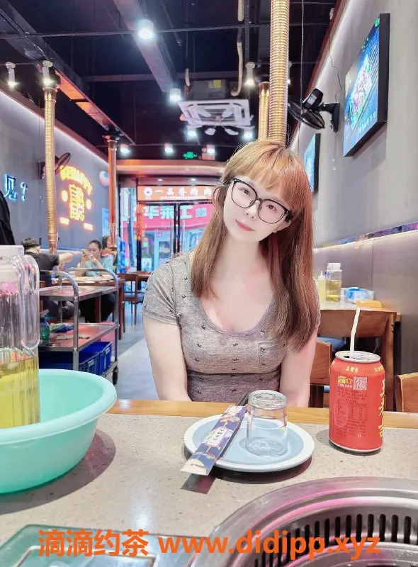 珠海楼凤-南屏草莓，身材火辣，服务一流