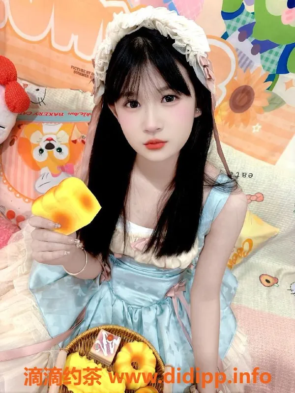 成都楼凤-武侯区甜甜，白嫩小个子颜值车