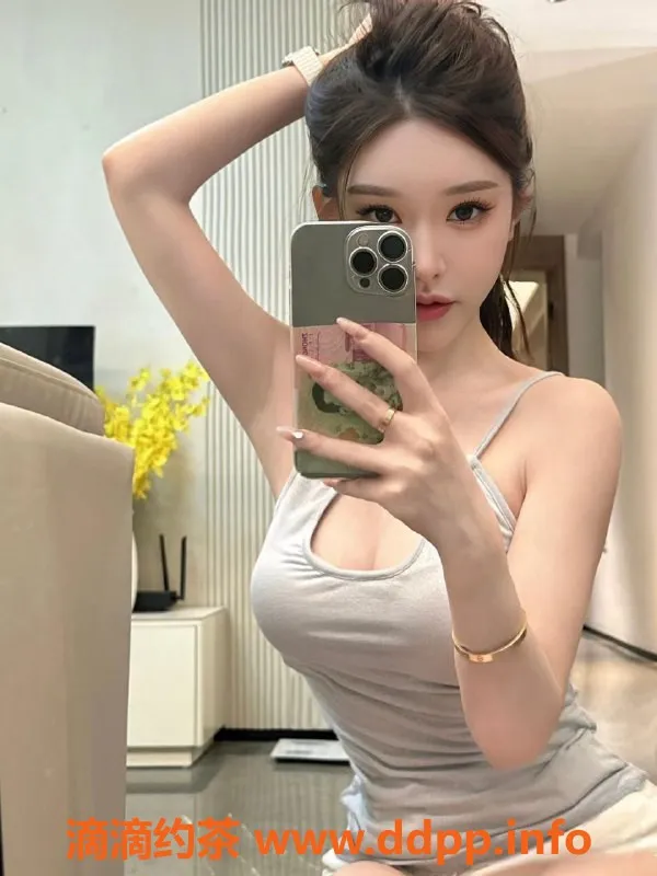 重庆上门服务-重庆空姐乐儿，170身高，26岁，C罩杯上门服务