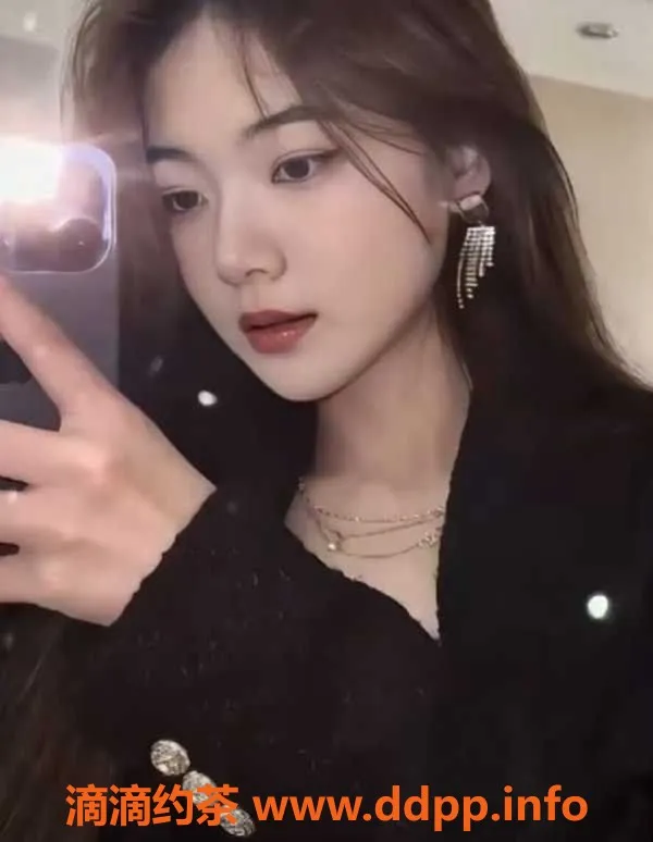 深圳楼凤-龙岗玫瑰妹妹，168cm、36F胸围，18岁