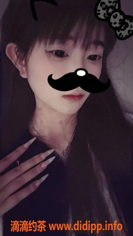 赣州楼凤-章贡04年嫩妹小诗 165cm 36C 热情陪伴