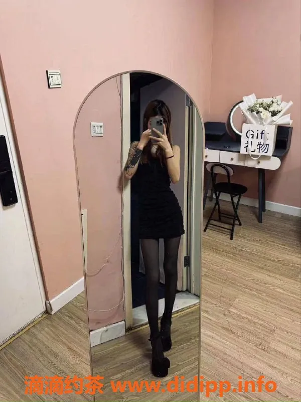 北京楼凤-丰台七克拉小腰精，168cm，88斤，茶费1K