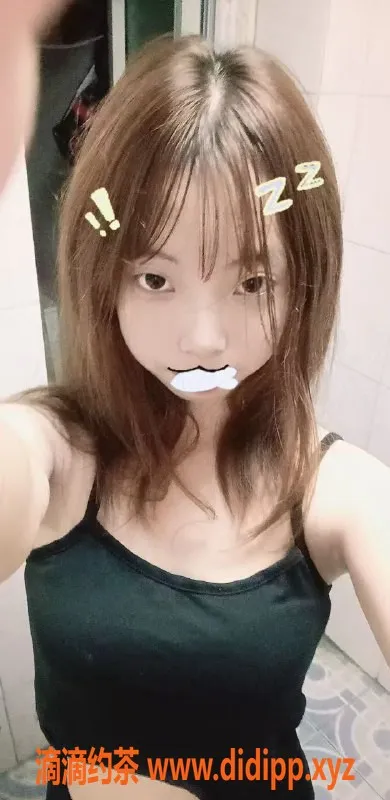 南昌楼凤-象湖嫩妹AK，18岁160cm高，700p起服务多样