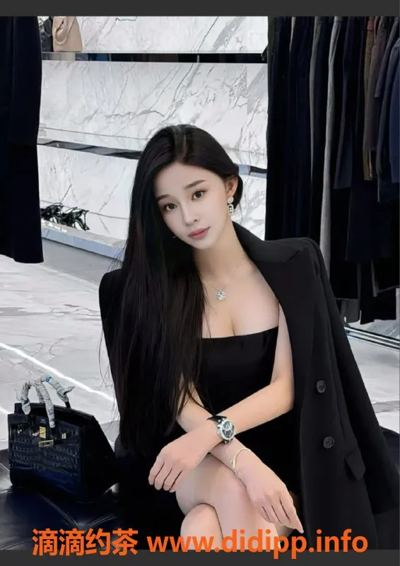 赣州楼凤-夏心：颜值高的166厘米萌妹，700元全套