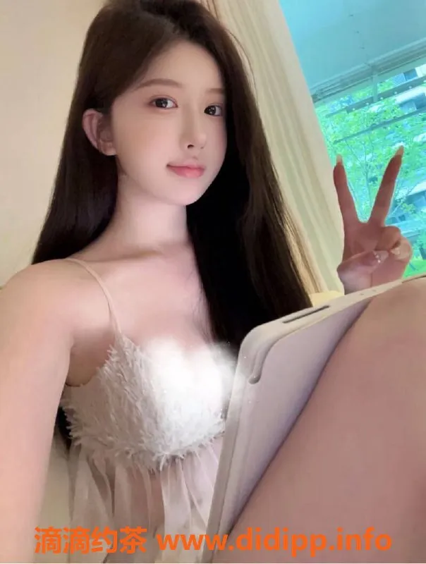 北京楼凤-北京万花楼：高颜值御姐大胸混血新星