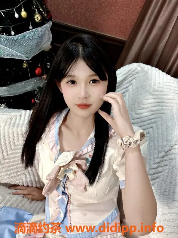 成都楼凤-武侯区甜甜，颜值9.5，态度超好