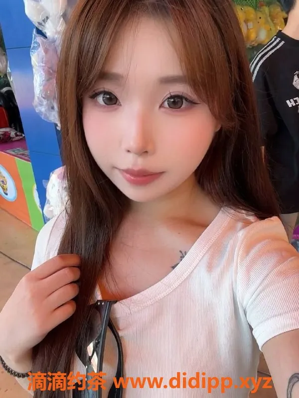台州楼凤-义乌19岁艺名饭饭，身高160、体重94