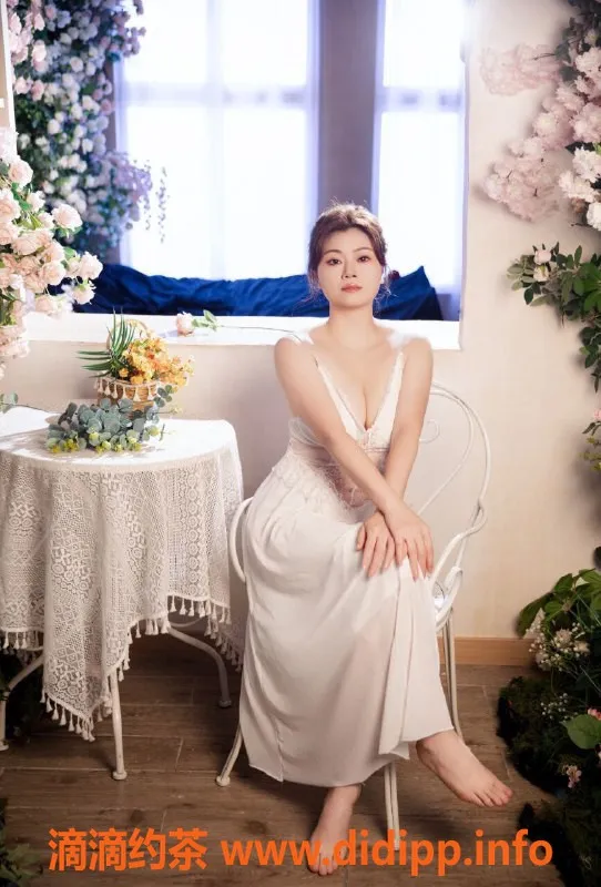 北京楼凤-朝阳贝贝30岁，163cm，108斤，优质服务600/P