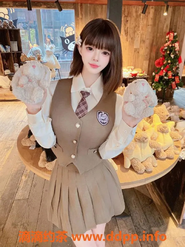 成都楼凤-武侯区芙宝，身材无懈可击，服务超赞