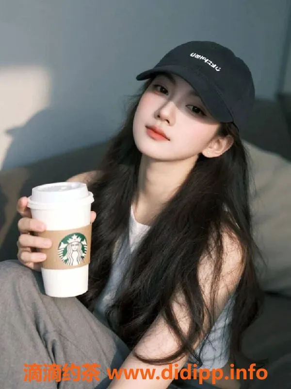 成都楼凤-成华区千羽，颜值与态度兼具的御姐车