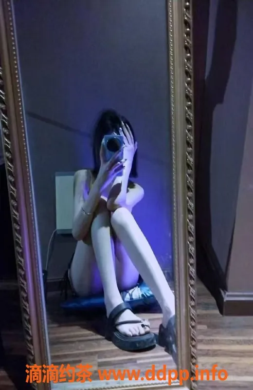 成都楼凤-武侯区小心，颜值9.0服务超赞，课时费仅6/10