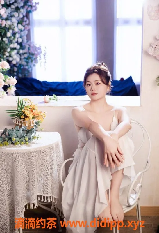 北京楼凤资源信息,朝阳风骚贝贝，情趣聊天不催课