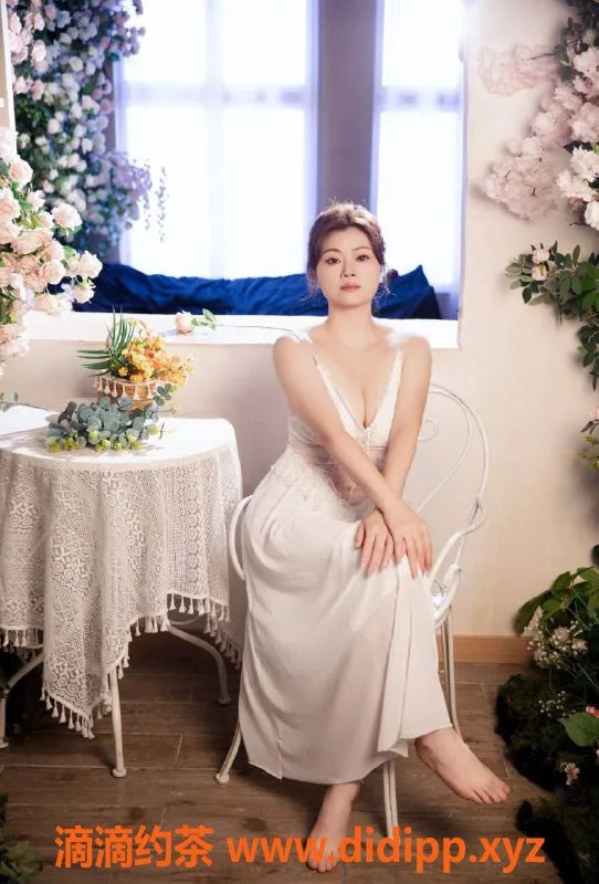 北京楼凤-朝阳风骚贝贝，情趣聊天不催课