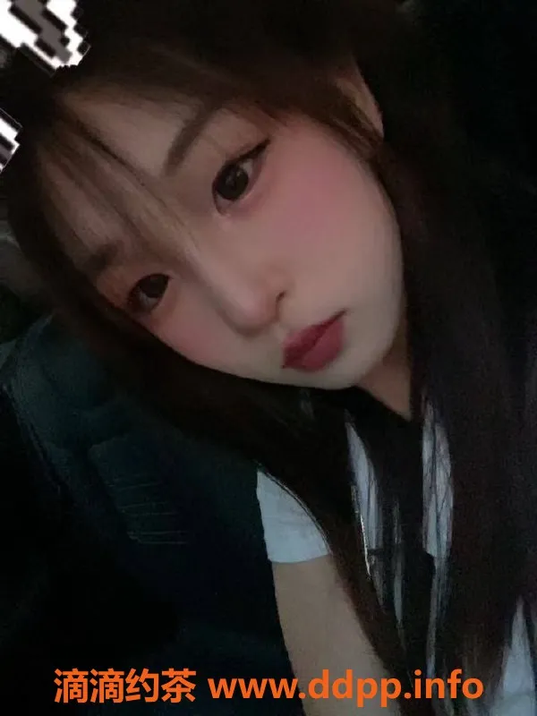 杭州楼凤-拱墅区嫩妹Tim，700元陪浴，调情服务