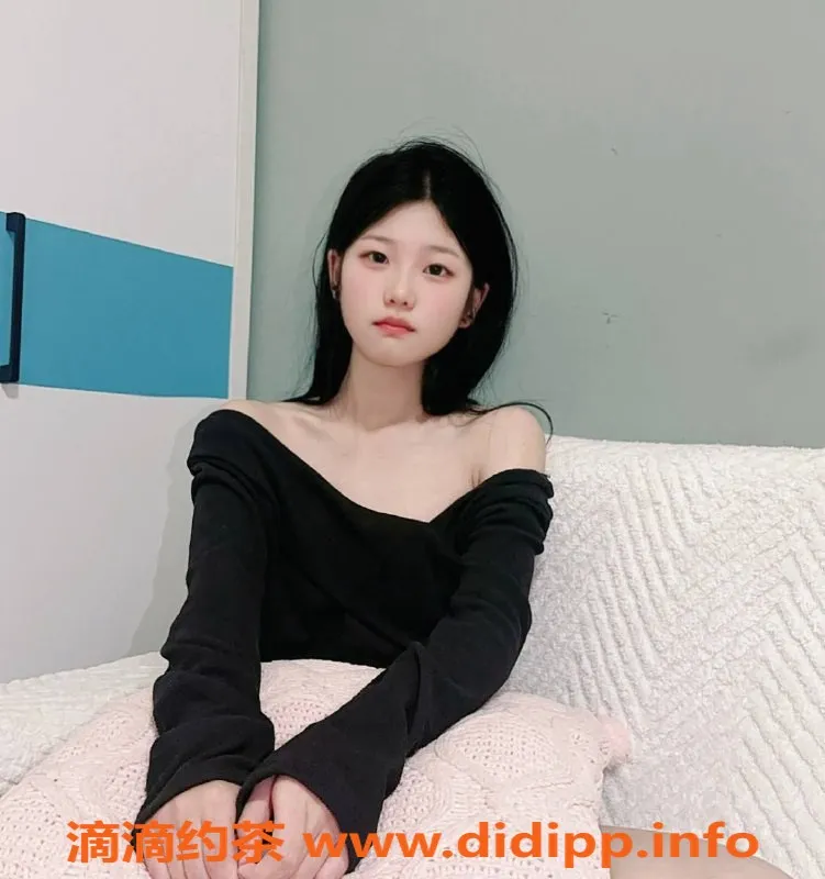 成都楼凤-成华区16岁排骨妹，容颜甜美，服务可爱