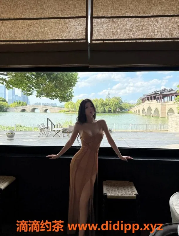 潍坊楼凤-潍坊奎文桃子，自媒体博主，身高168