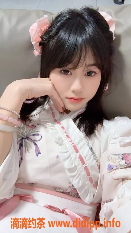 杭州楼凤-拱墅区樱桃，800元嫩妹伴浴服务