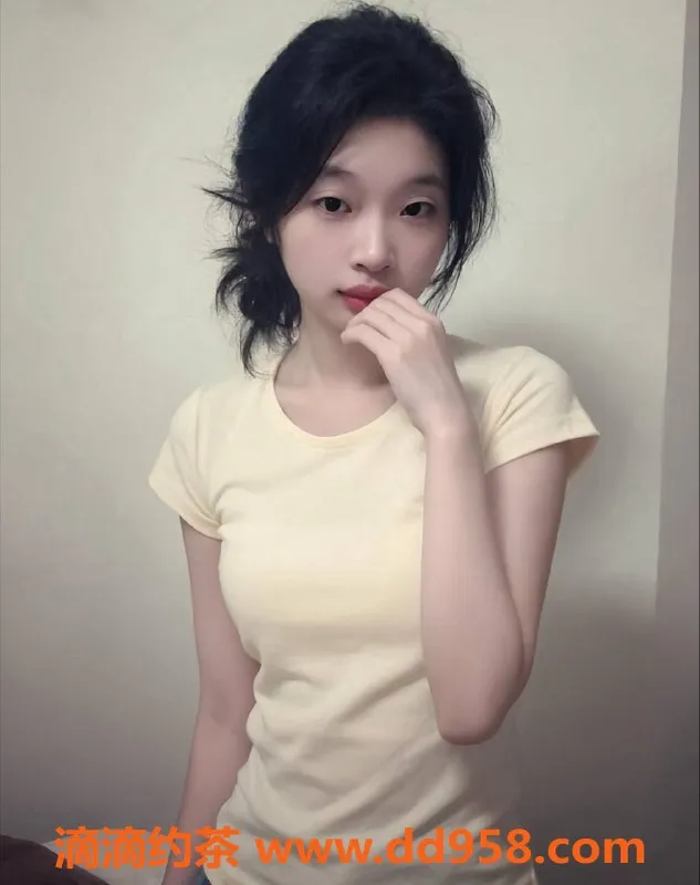 杭州楼凤-上城区莉莉，700元嫩妹陪浴调情